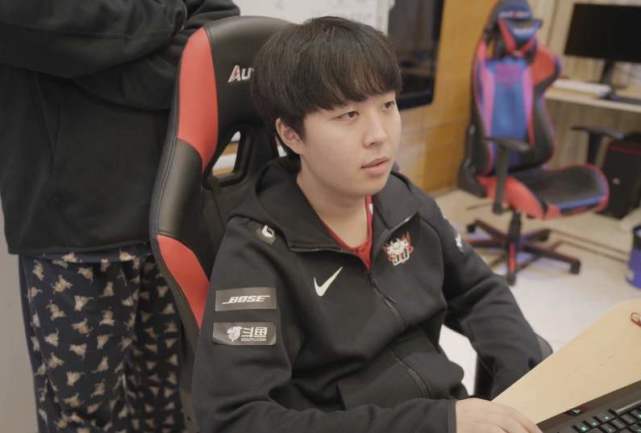 握回手中 握回手中